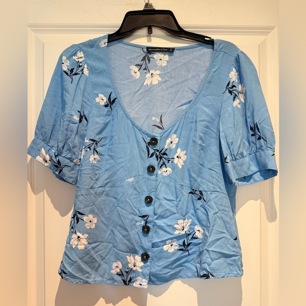 Abercrombie & Fitch top floral v-neck - Picture 2 of 8